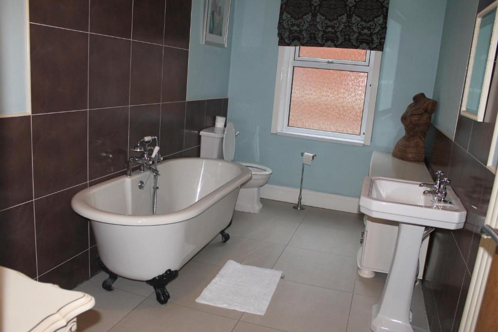 Inglewood Boutique Rooms With Self Catering Чорли Стая снимка